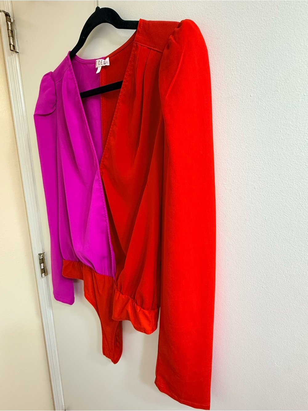 TCEC Two-Tone Pink and Red Long Sleeve Surplice Wrap Bodysuit - Size L - Picture 5 of 10